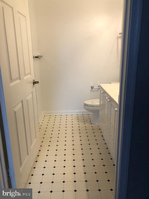 LEISURE WORLD - Residential Lease