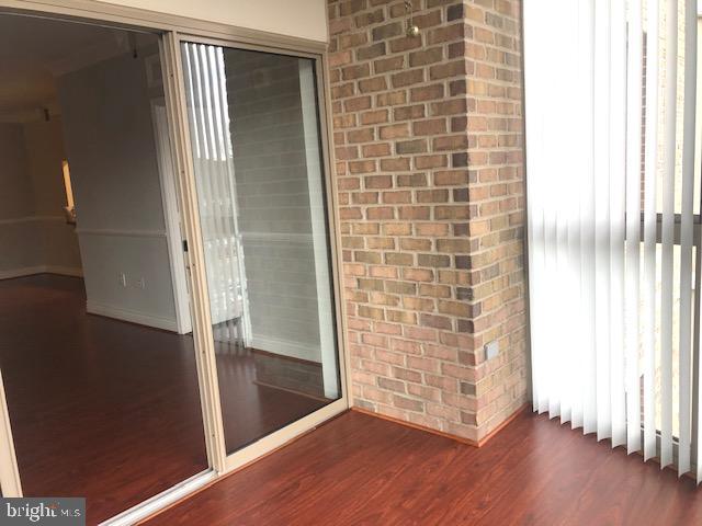 LEISURE WORLD - Residential Lease