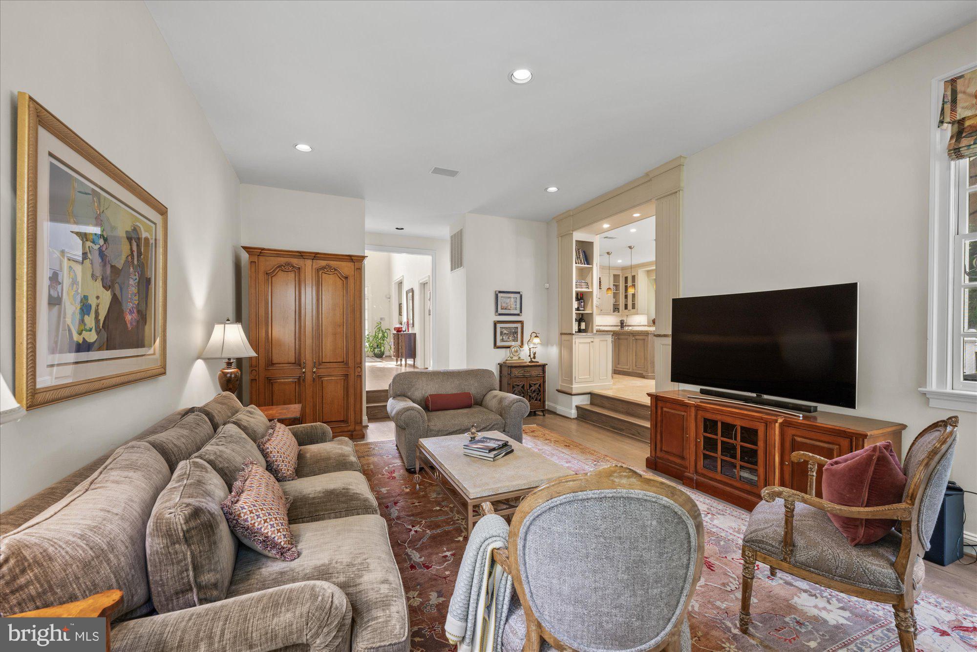 INVERNESS FOREST - Residential