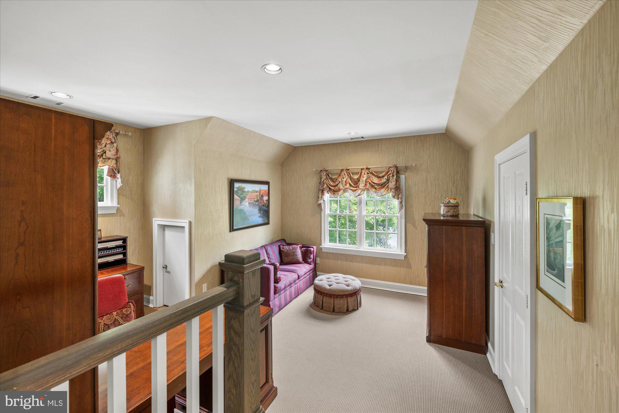 INVERNESS FOREST - Residential