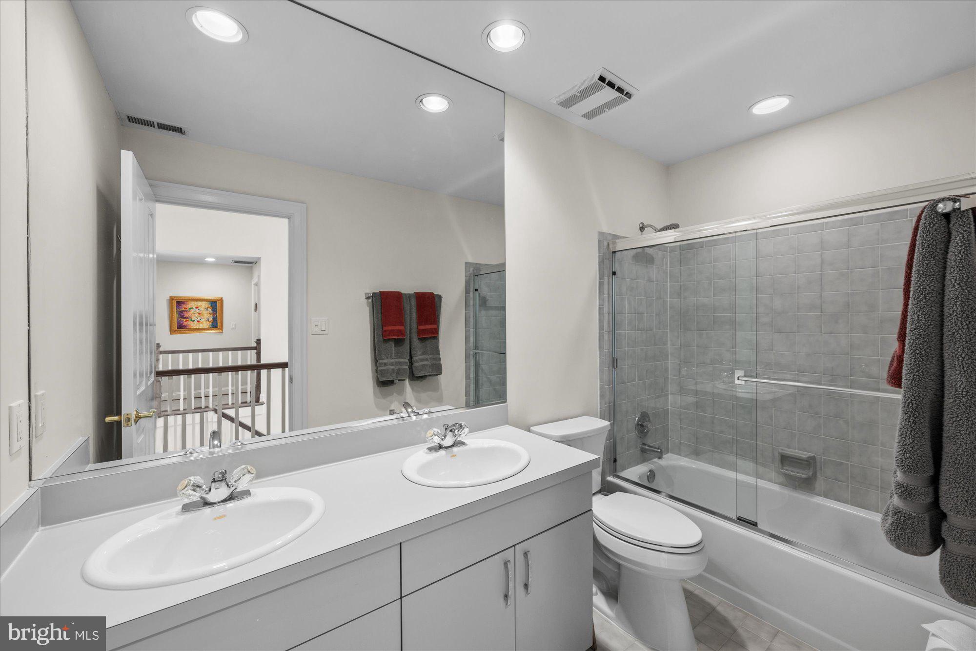 INVERNESS FOREST - Residential