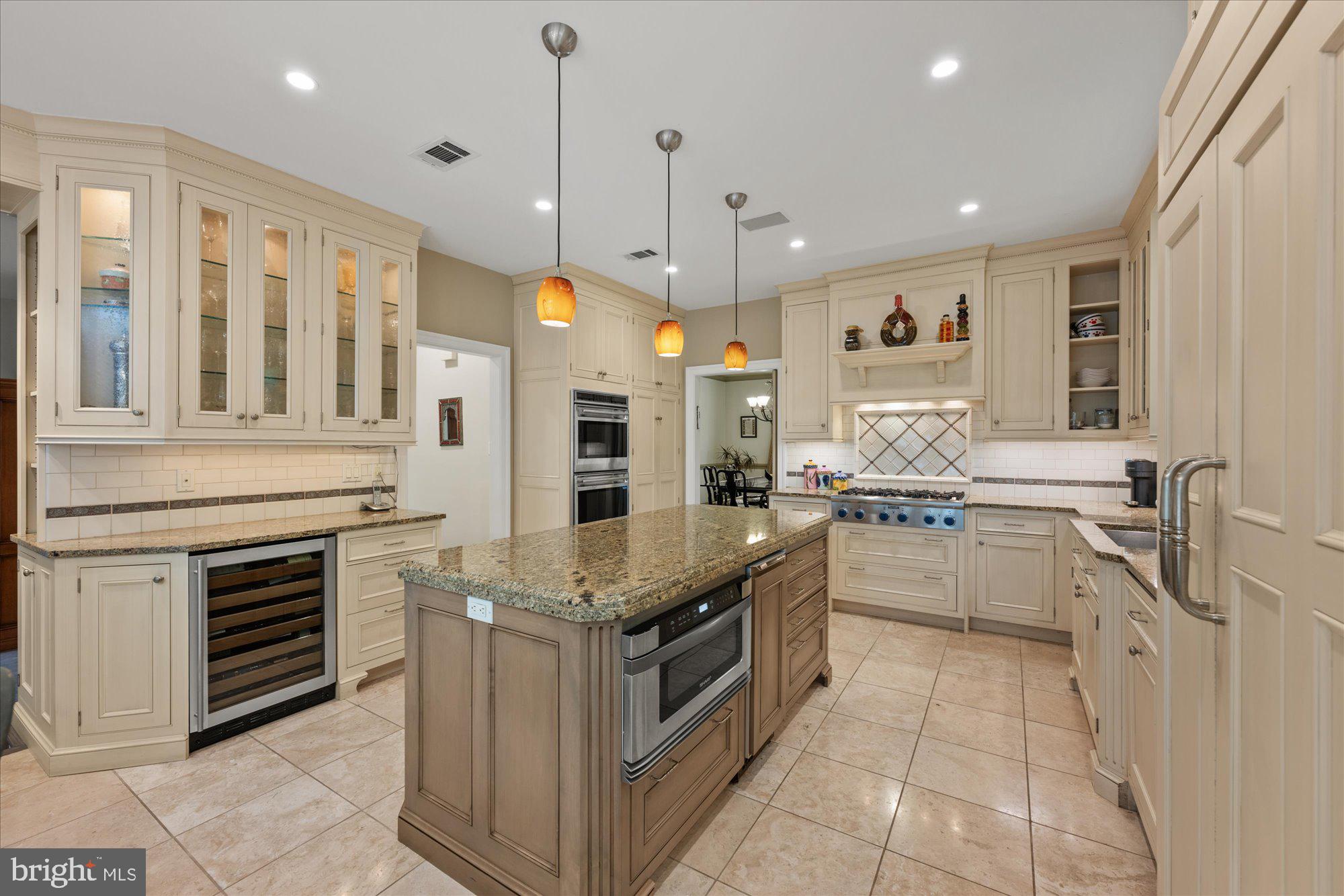 INVERNESS FOREST - Residential