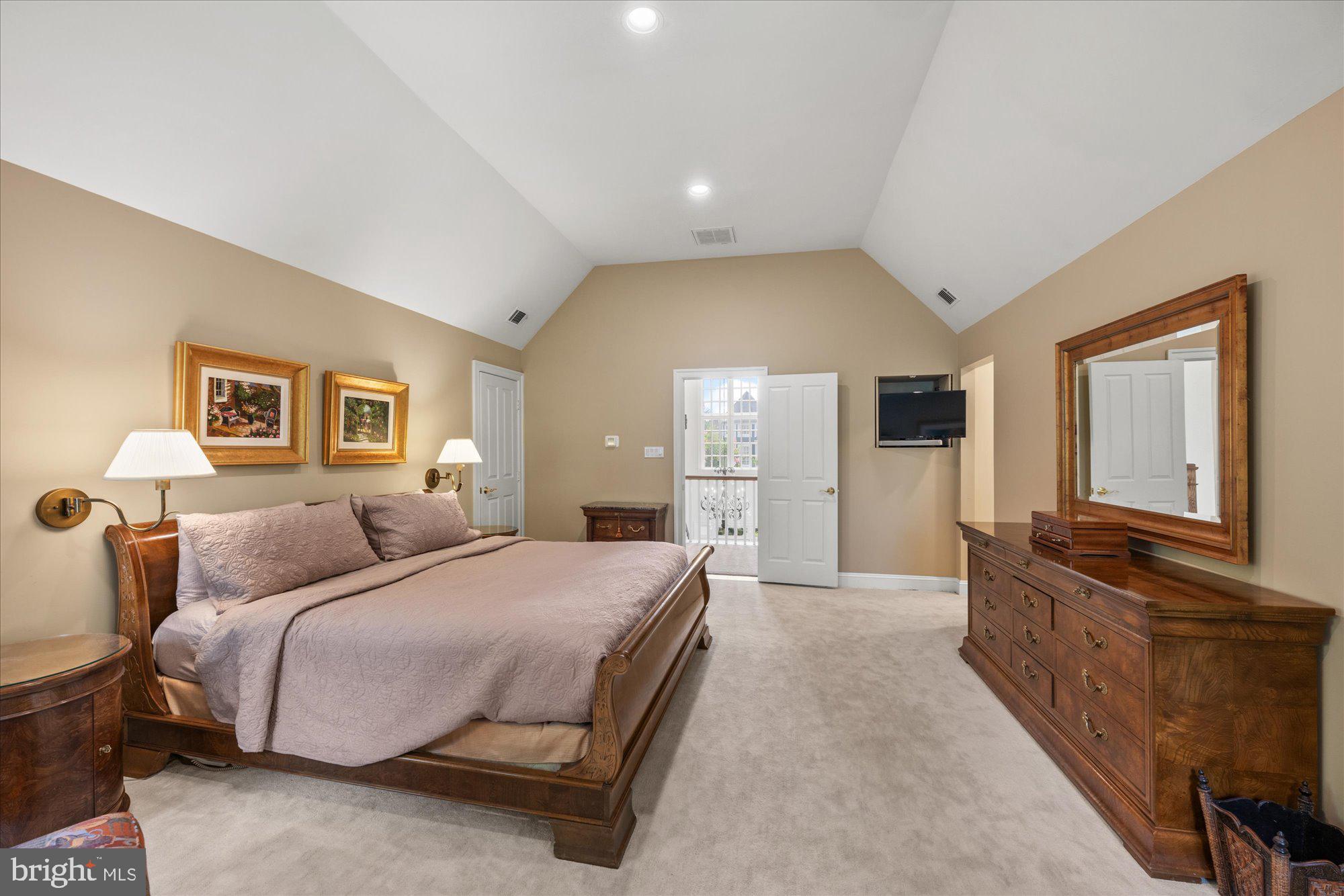 INVERNESS FOREST - Residential