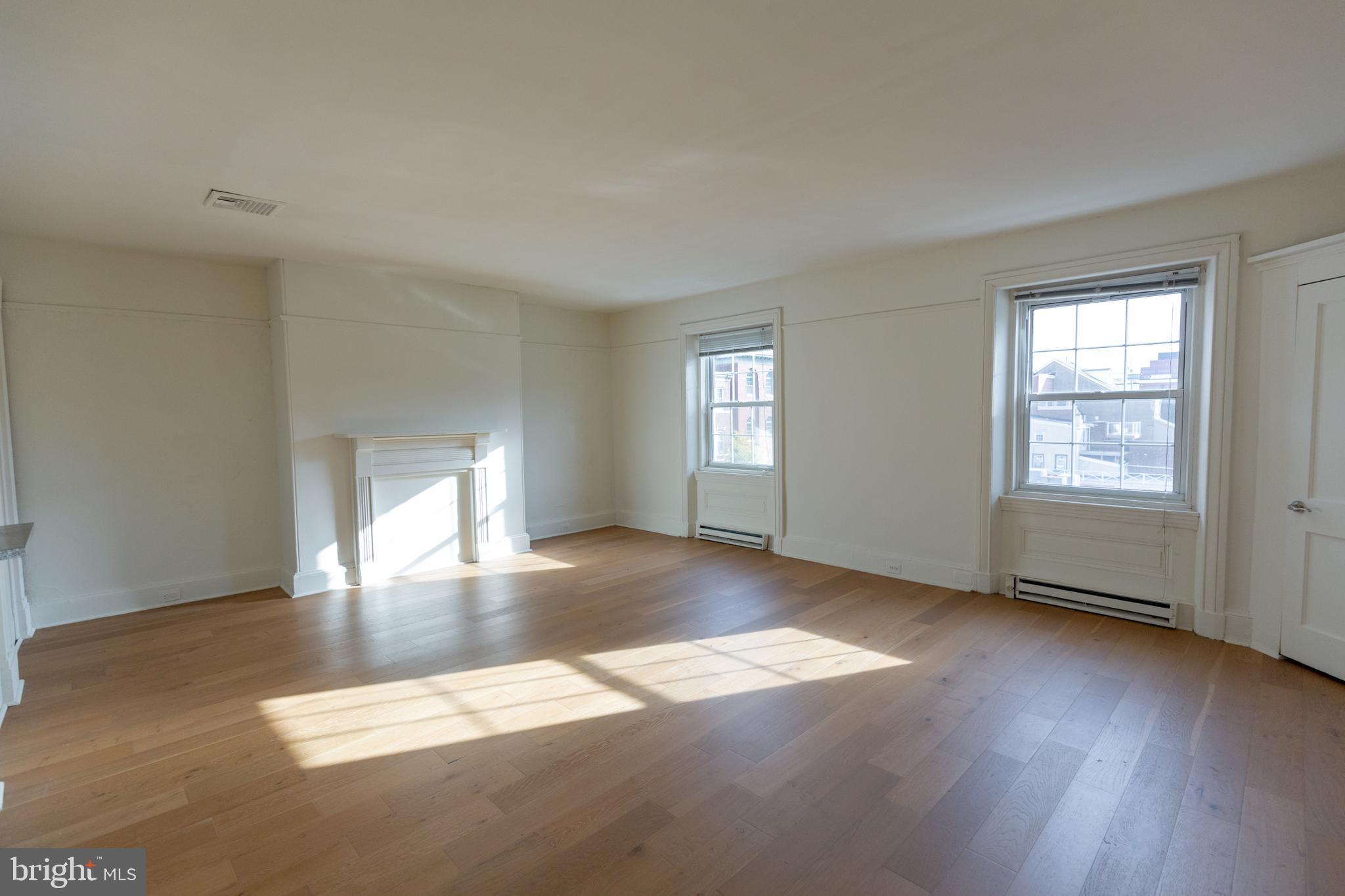 OLD CITY - Residential Lease