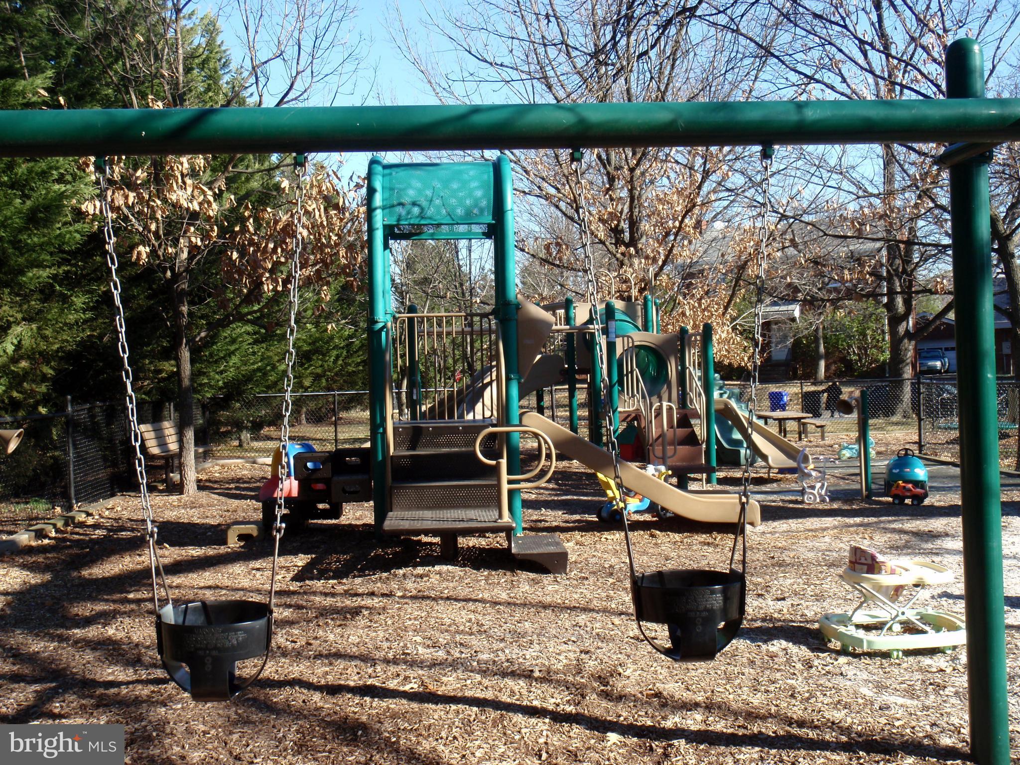 CLARENFORD - Residential Lease