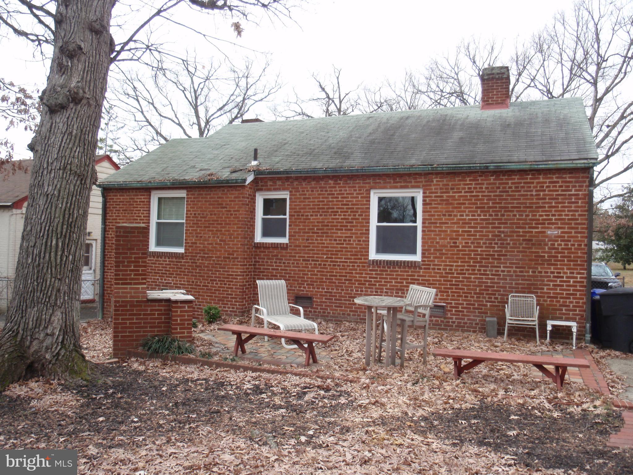 CLARENFORD - Residential Lease