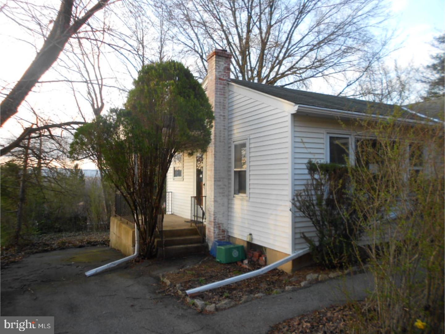 YORKVILLE - Residential