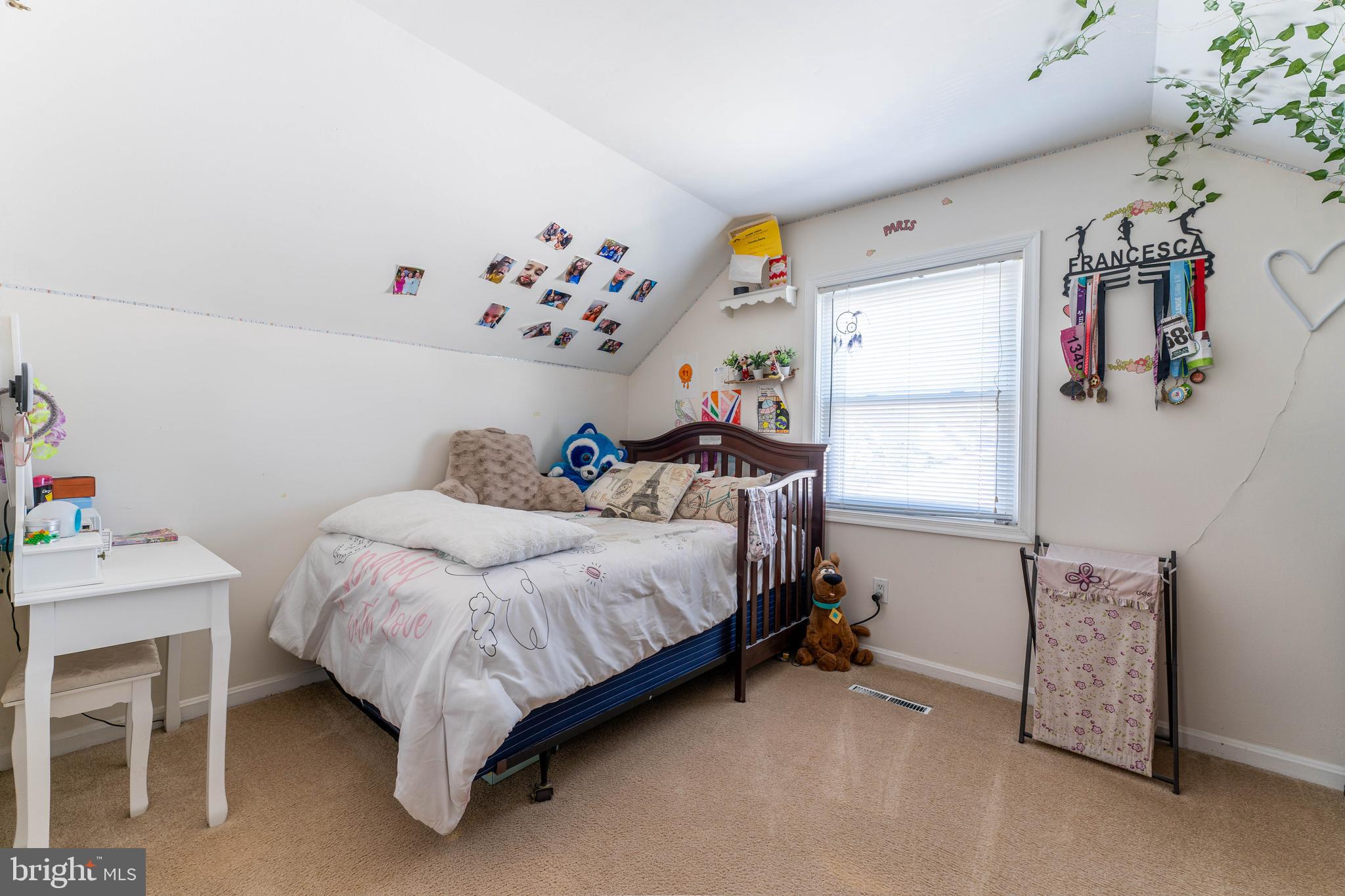 VILLAGE GREEN - Residential