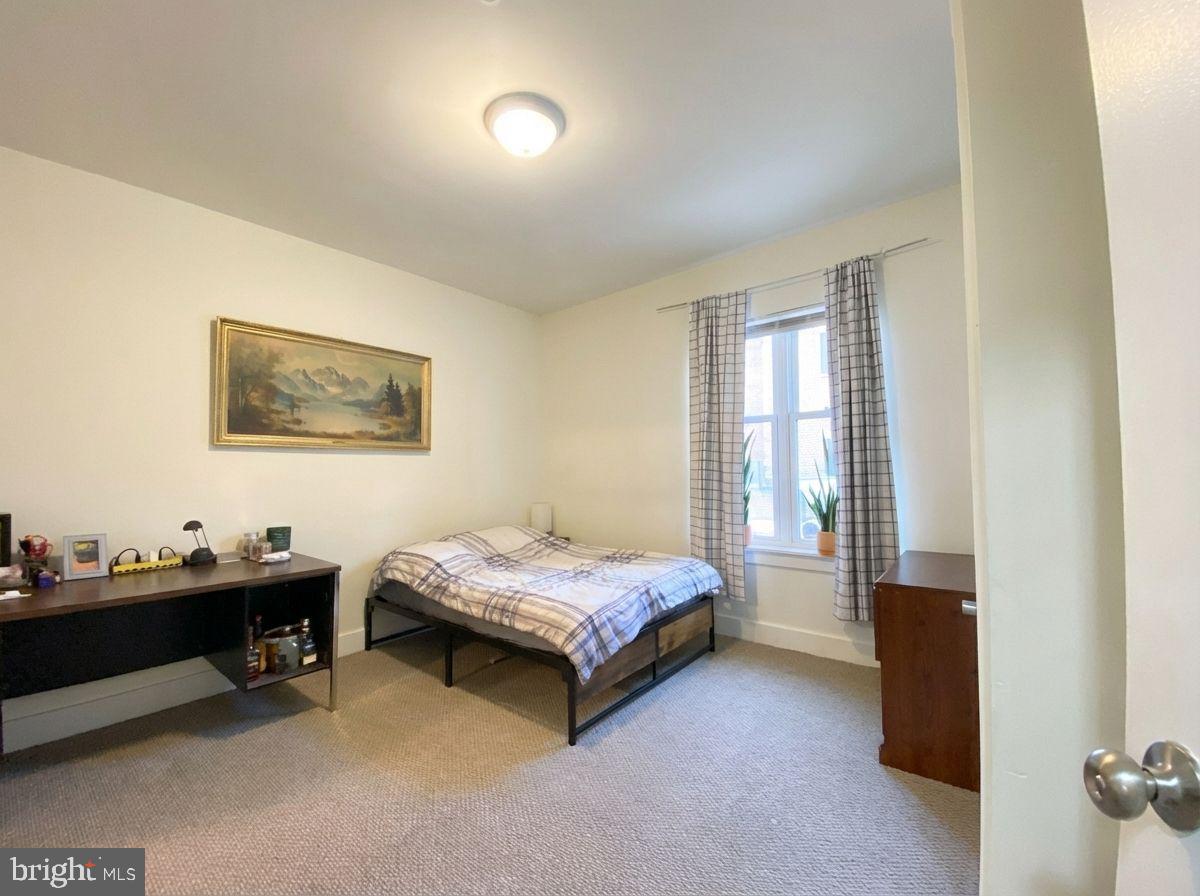 1622 W JEFFERSON STREET 1