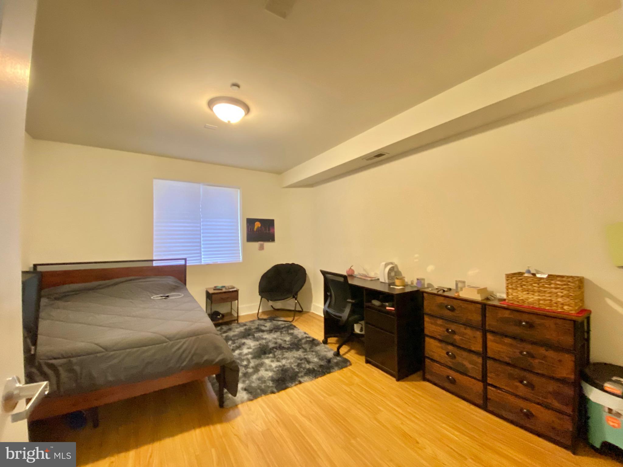 TEMPLE UNIVERSITY - Residential Lease