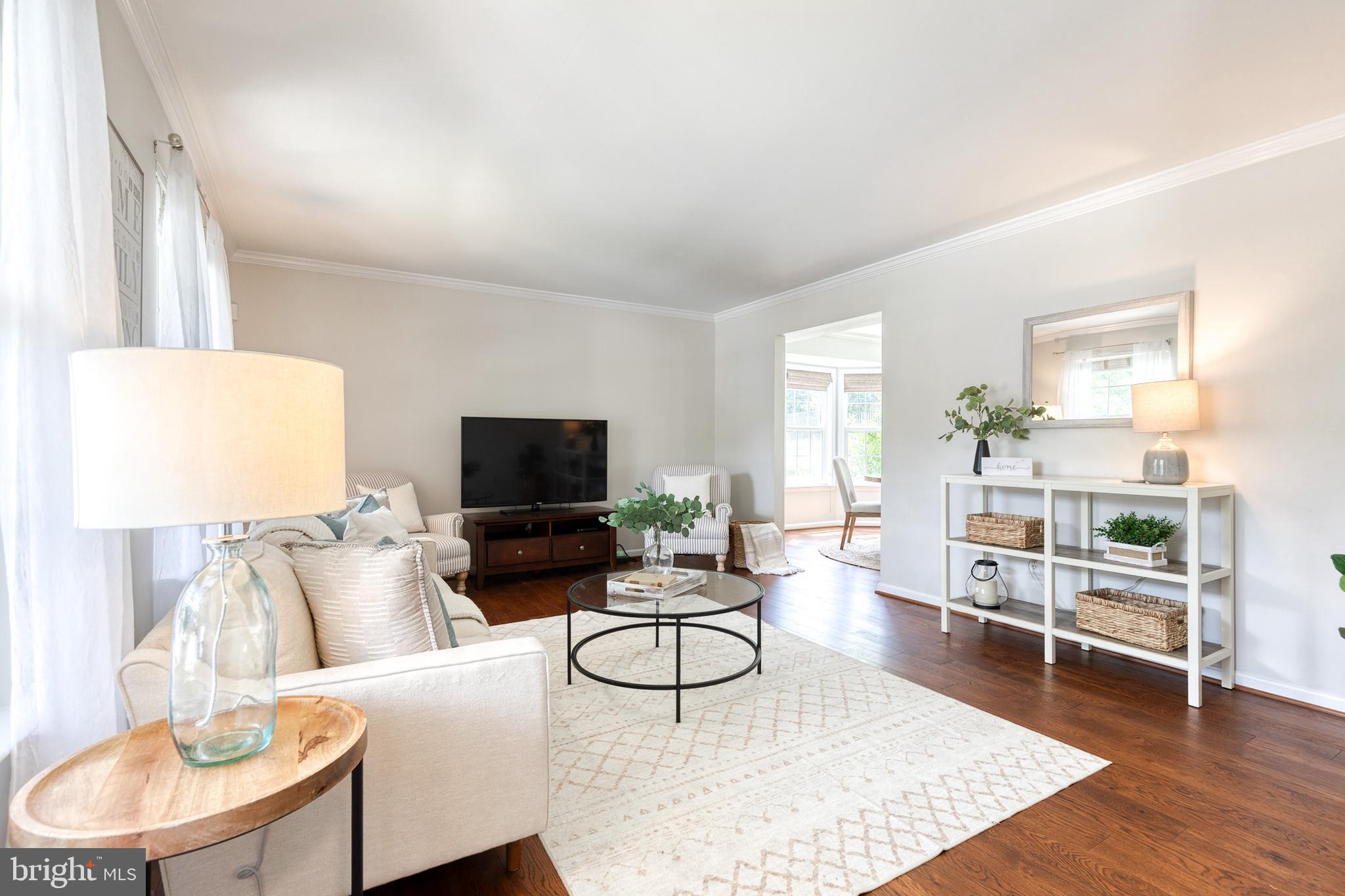 2204 TALL PINES COURT