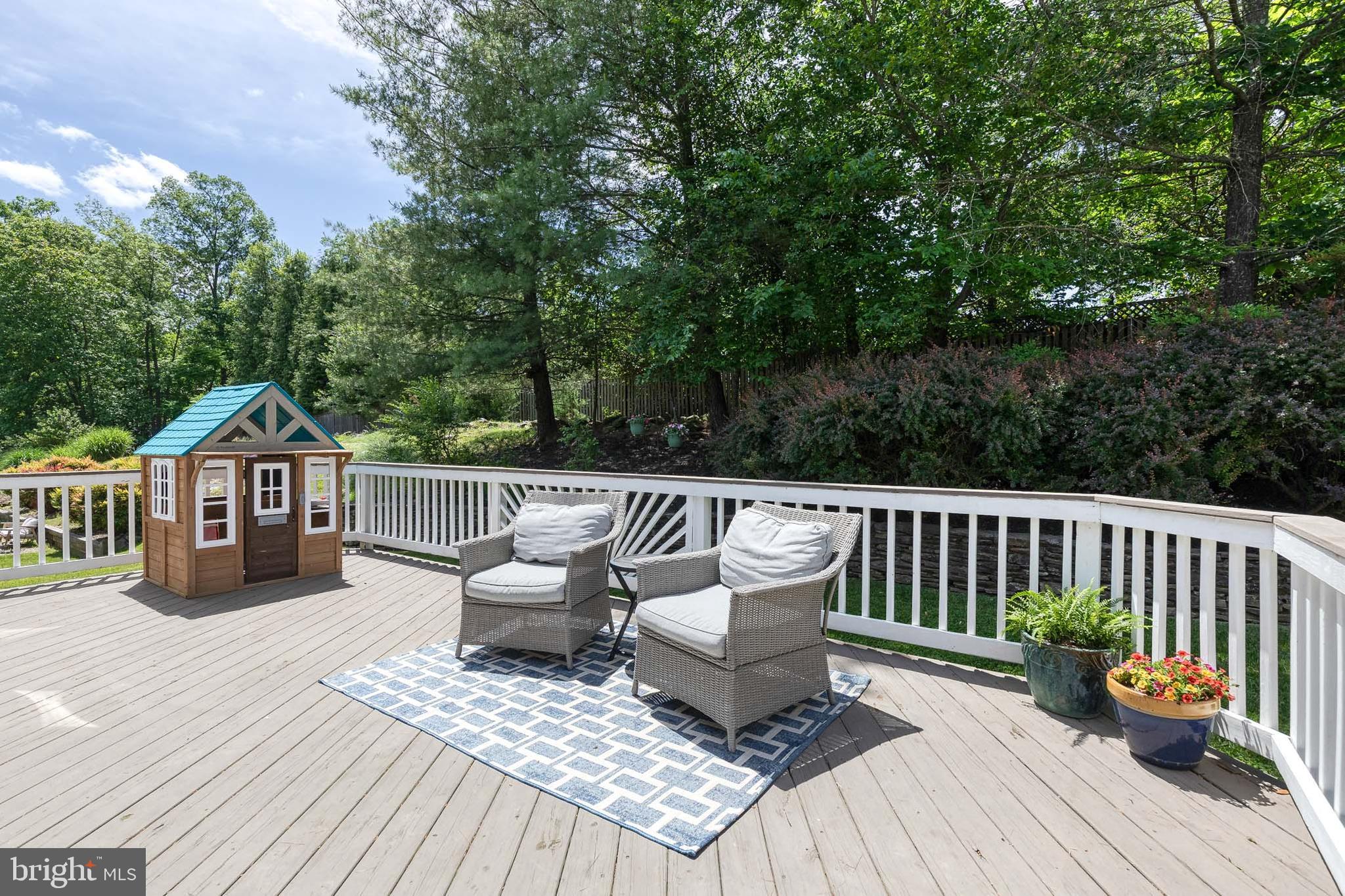 ROCKWELL ESTATES - Residential