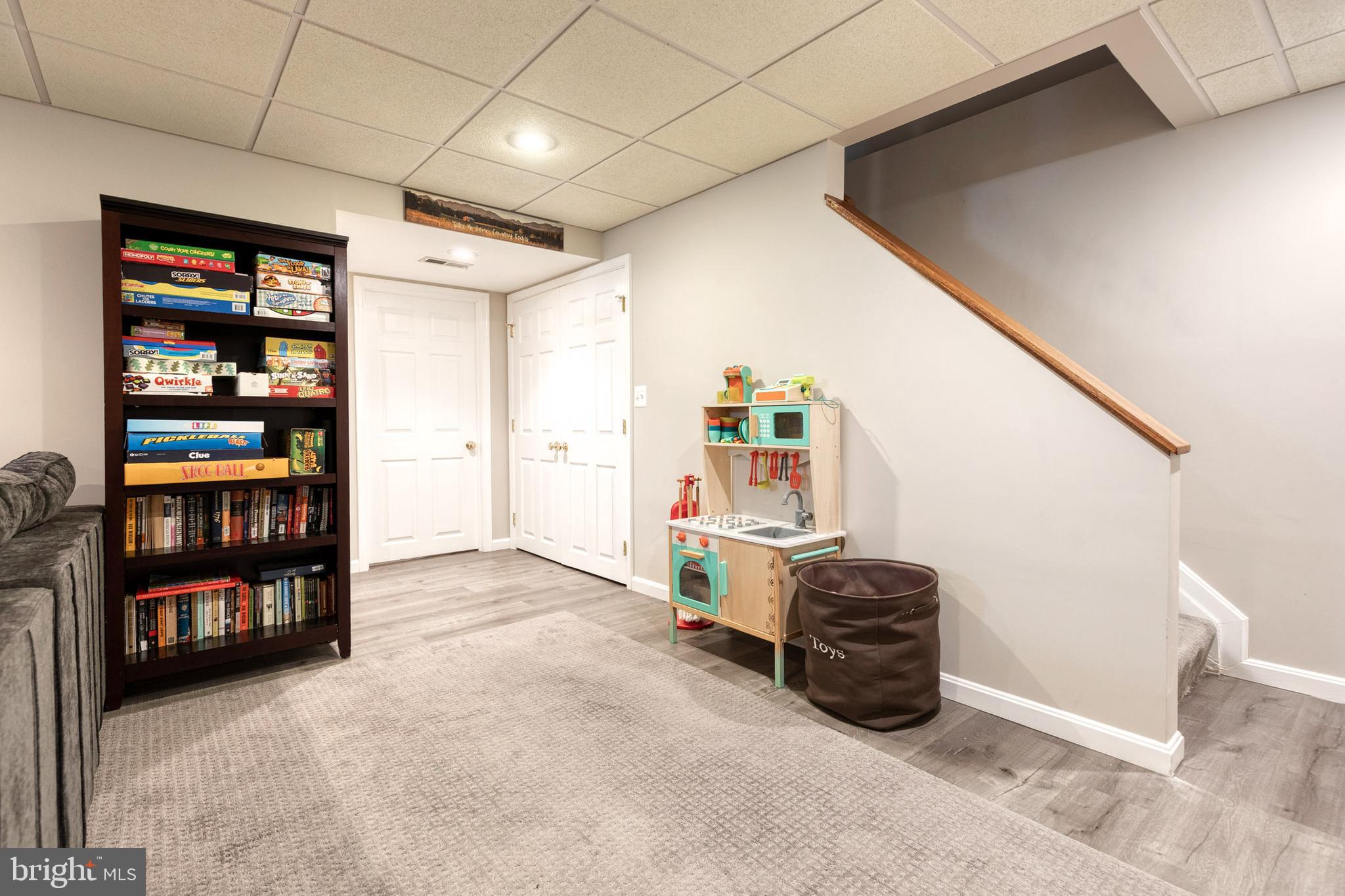 ROCKWELL ESTATES - Residential