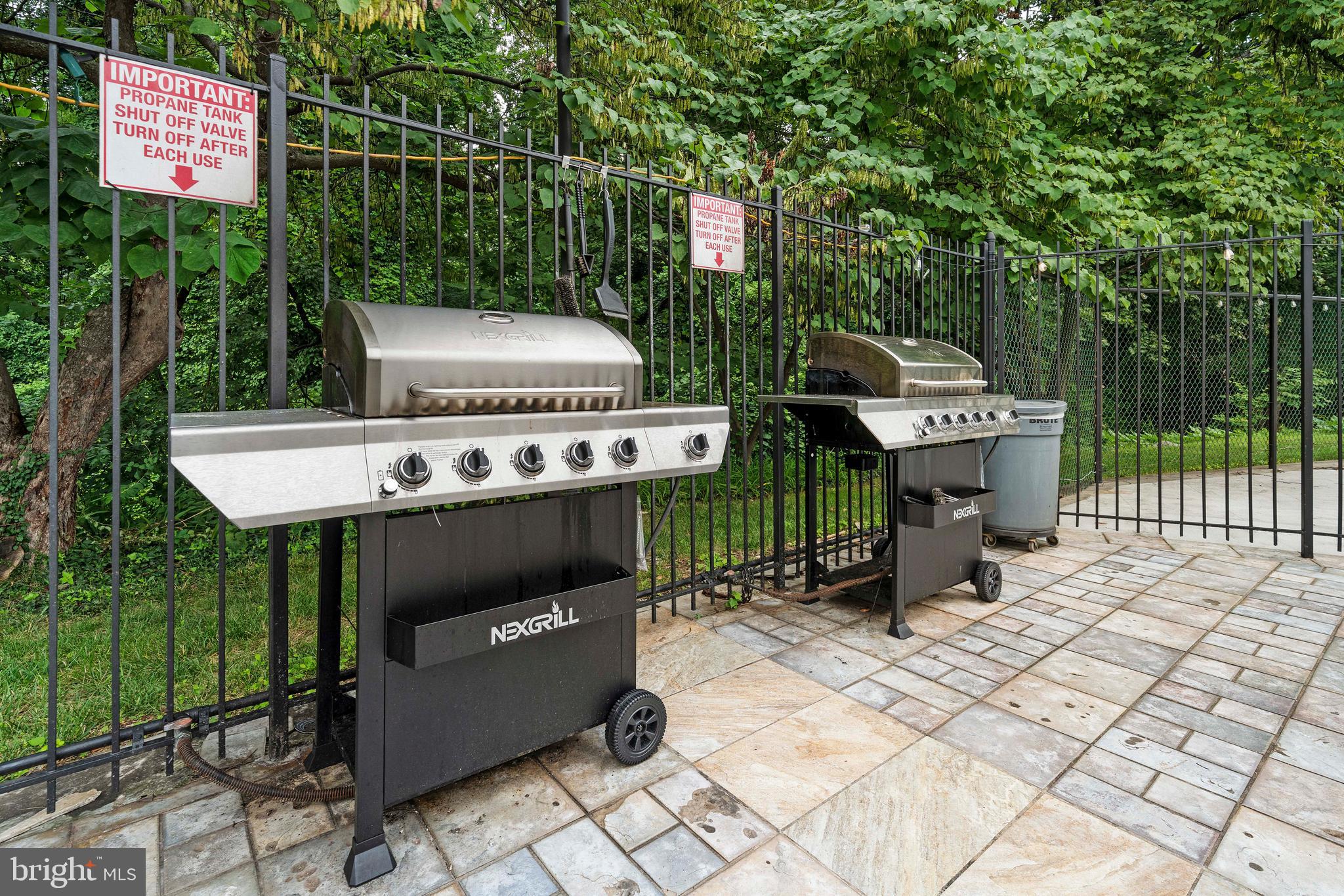 THE COLONIES - Residential