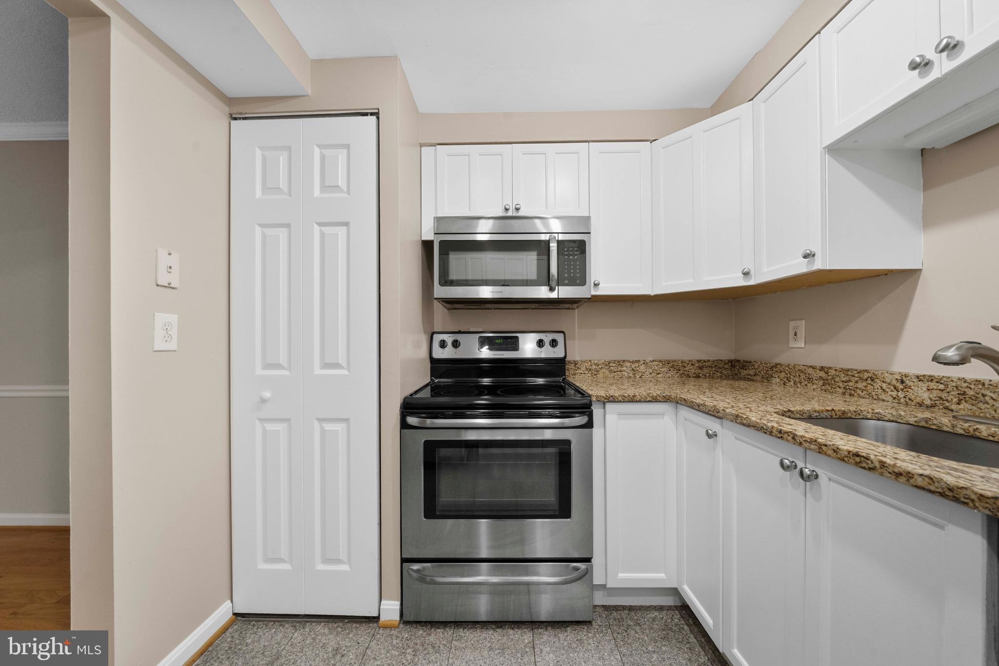 THE COLONIES - Residential