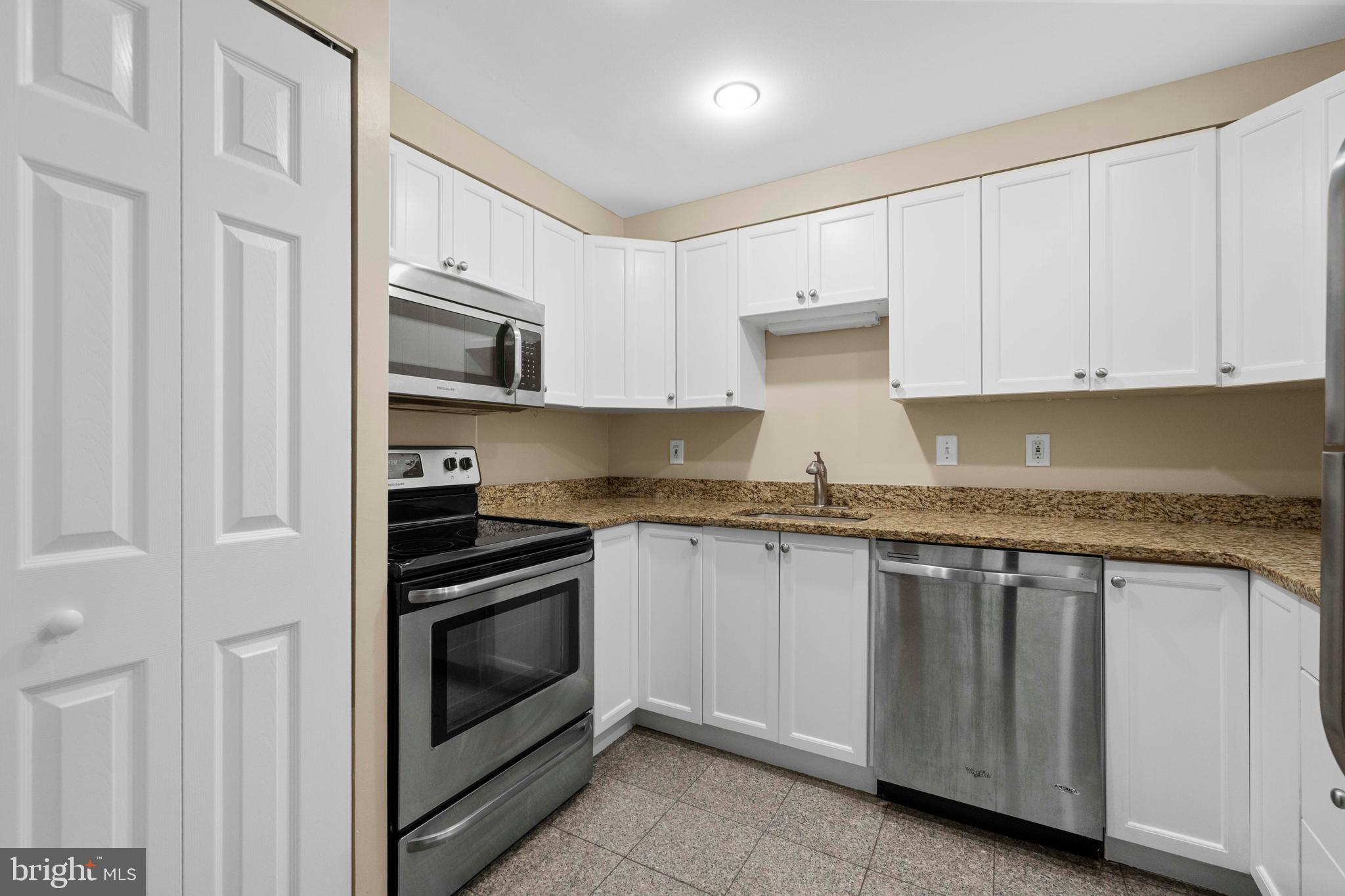 THE COLONIES - Residential