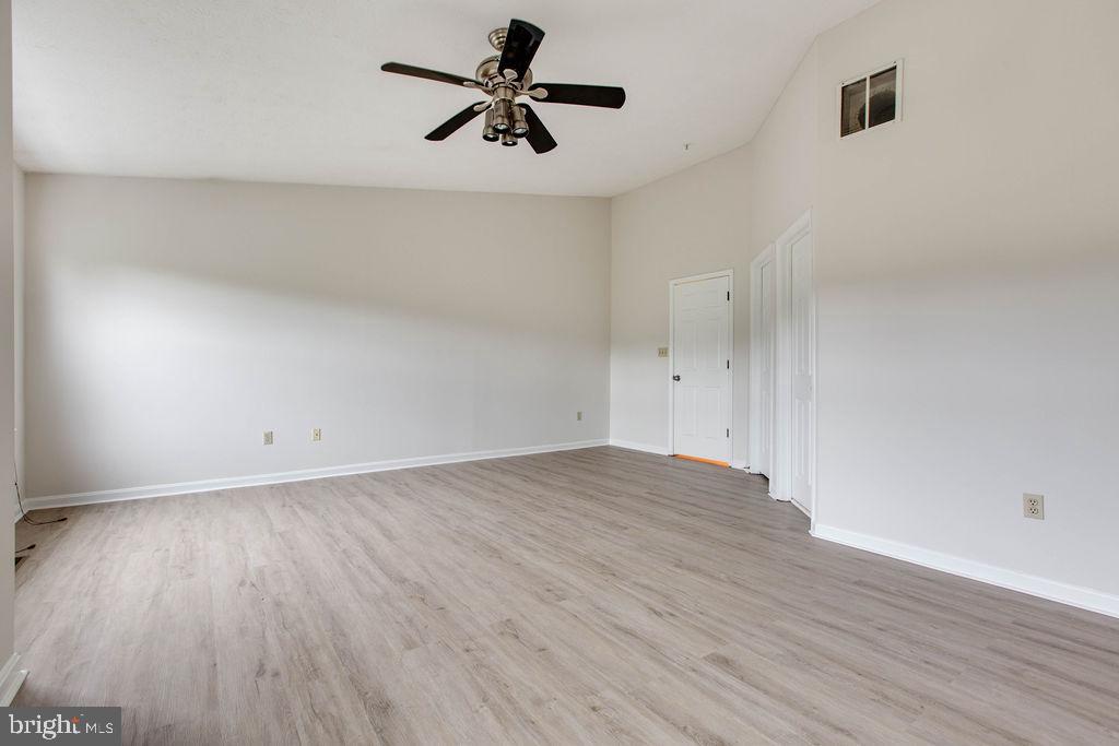 COLUMBIA PARK - Residential Lease