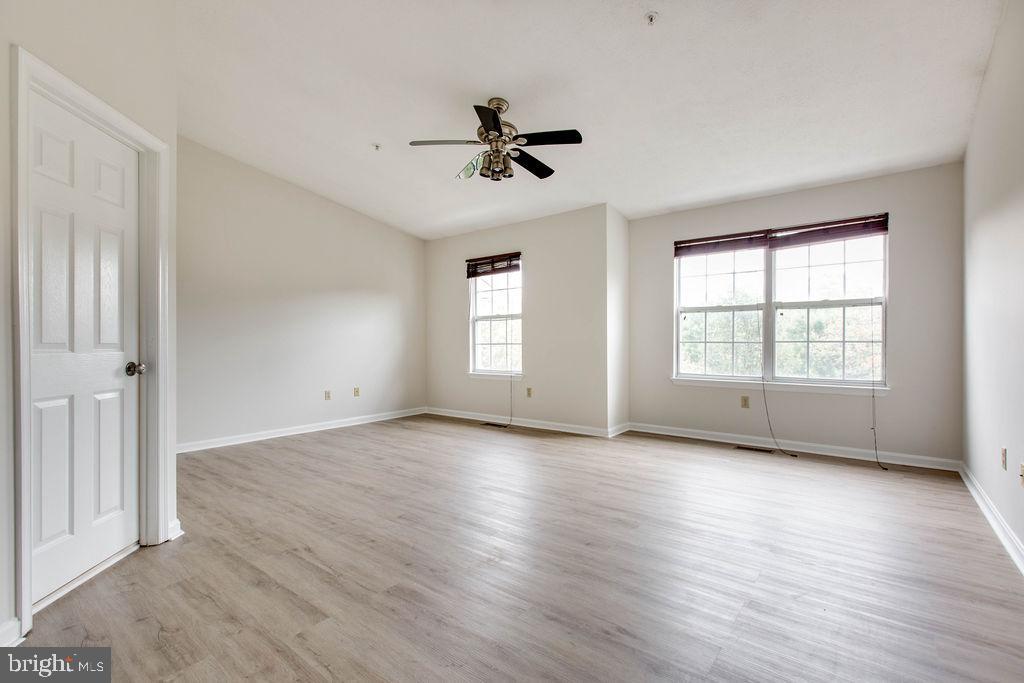 COLUMBIA PARK - Residential Lease