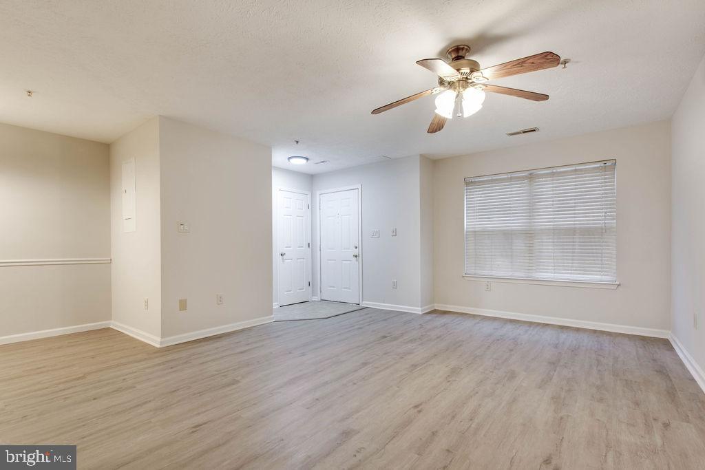 COLUMBIA PARK - Residential Lease