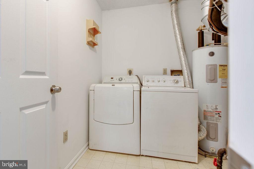 COLUMBIA PARK - Residential Lease