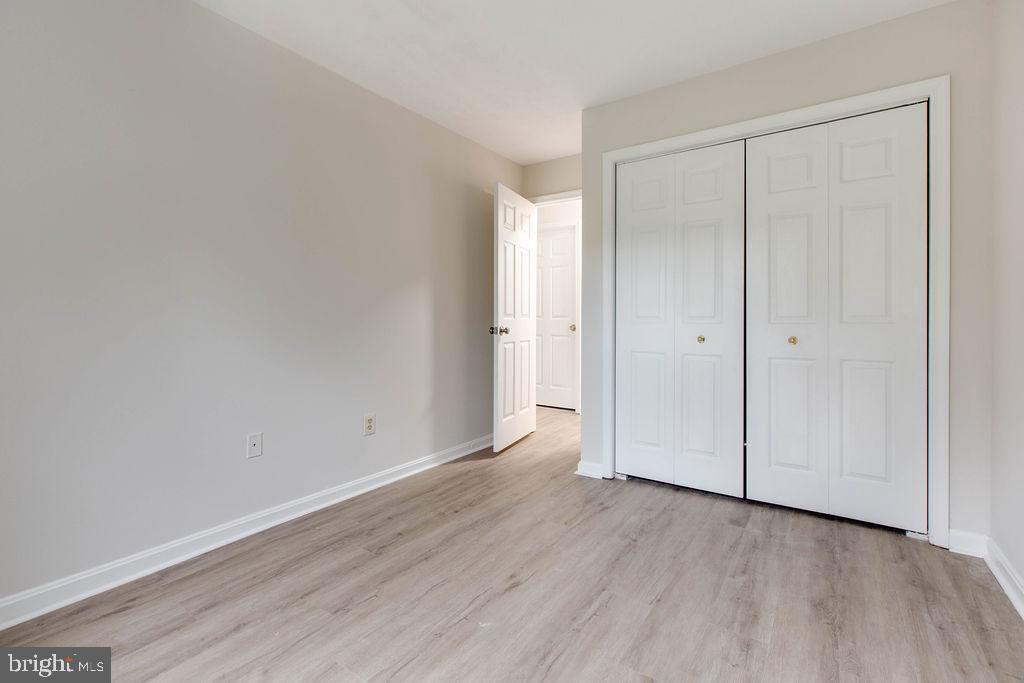 COLUMBIA PARK - Residential Lease