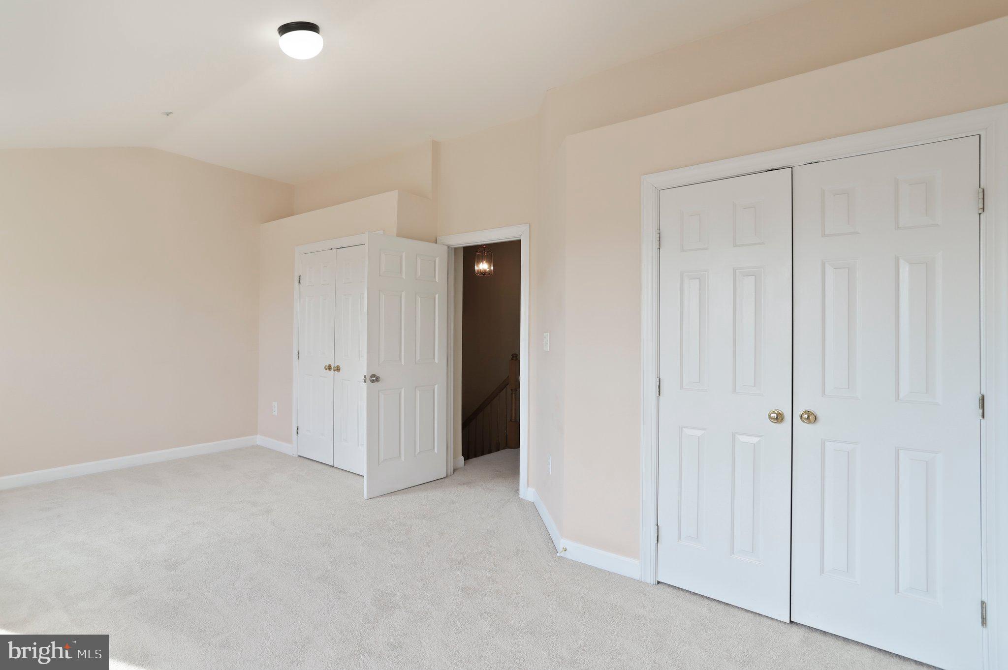 BALLENGER CREEK - Residential