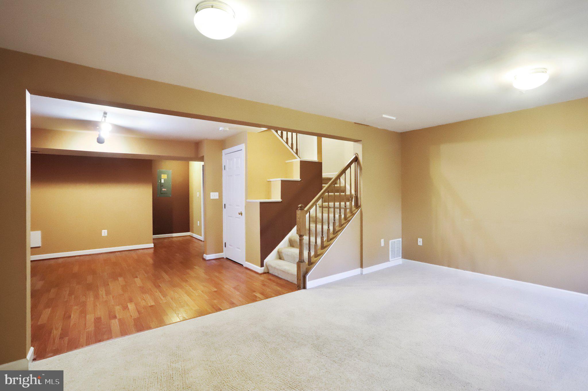 BALLENGER CREEK - Residential