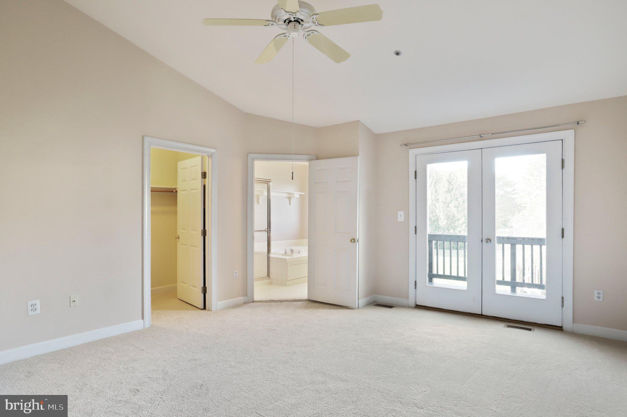 BALLENGER CREEK - Residential