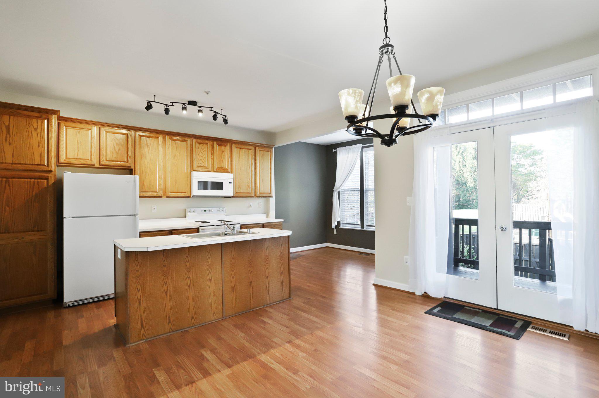 BALLENGER CREEK - Residential