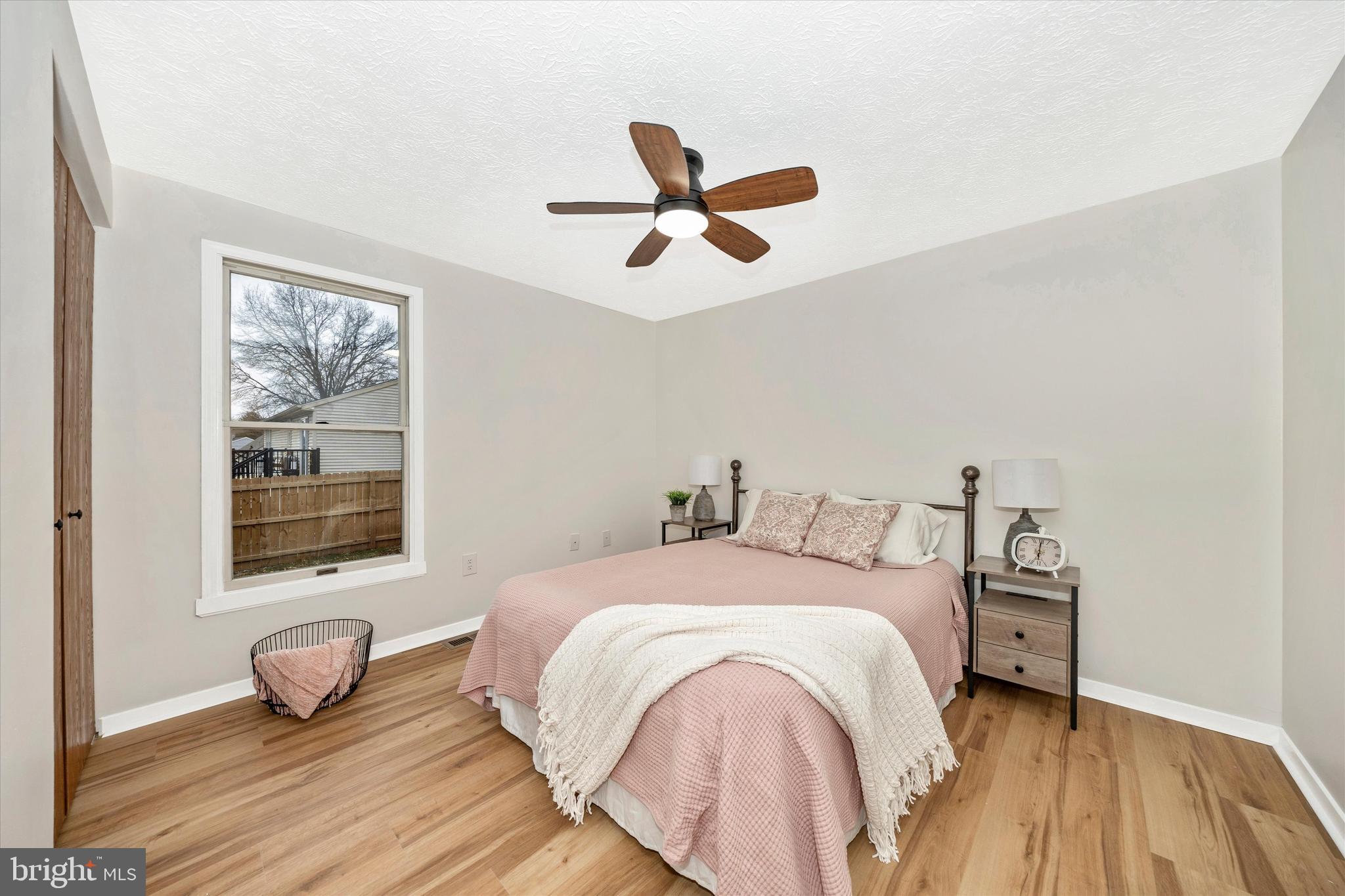 WILLOWCREST - Residential