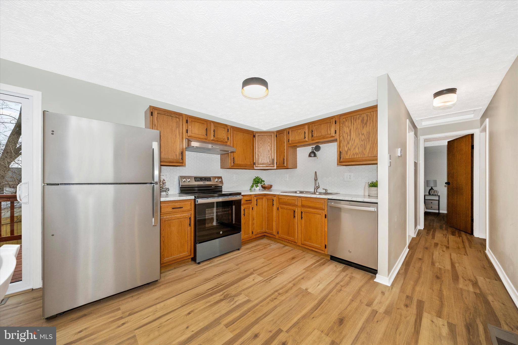 WILLOWCREST - Residential