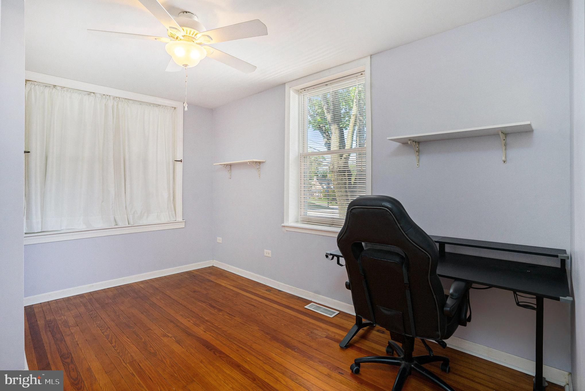 LAFAYETTE HILL - Residential Income