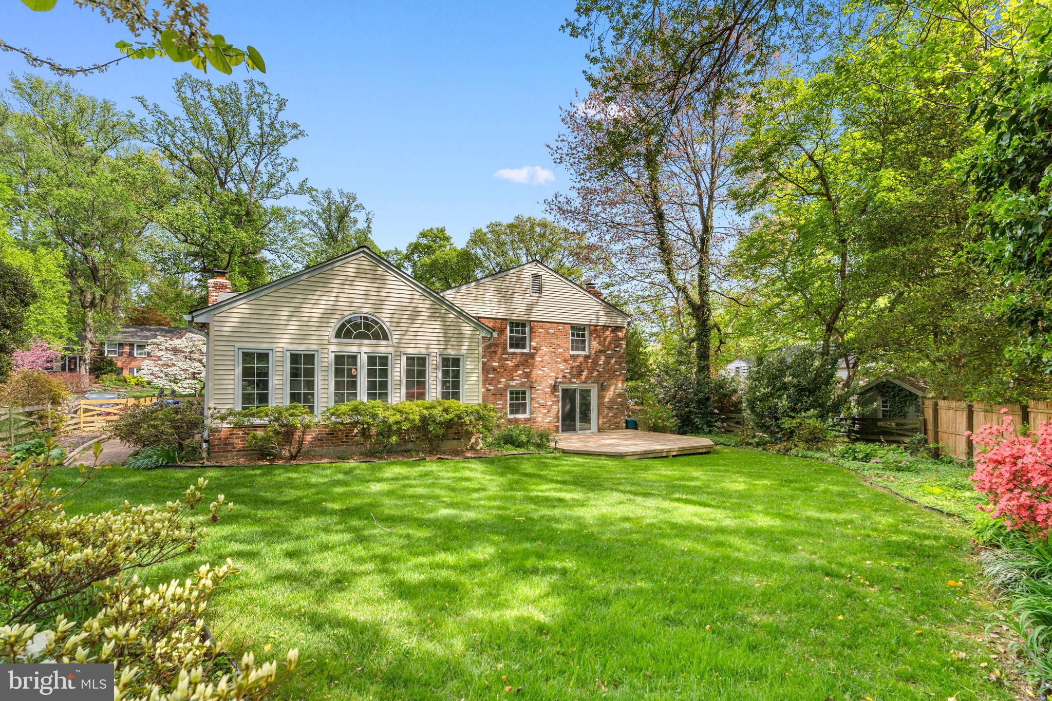 FALLS HILL - Residential