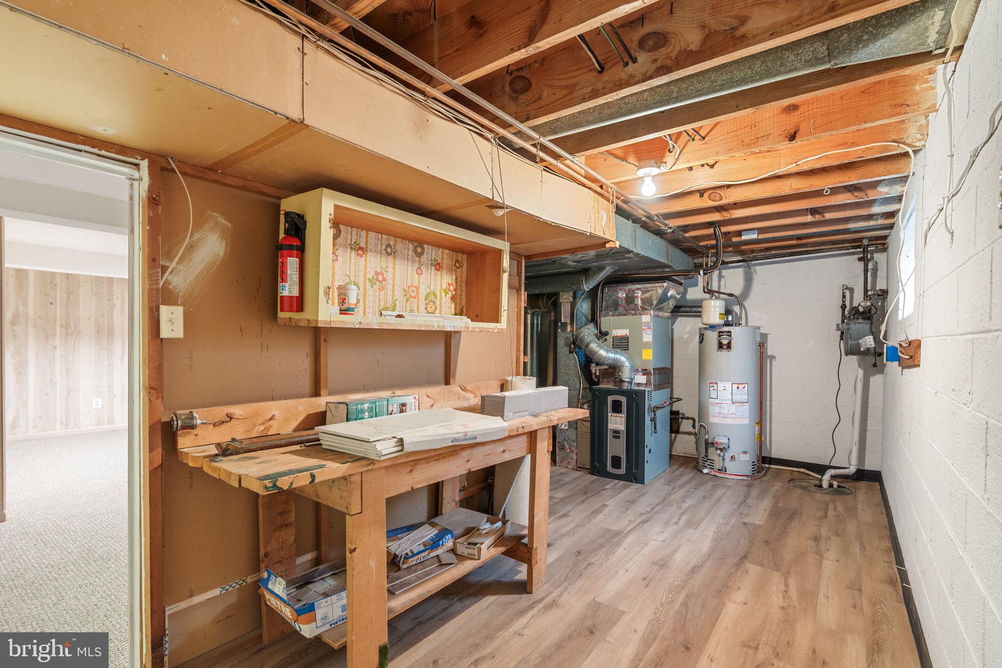 FALLS HILL - Residential