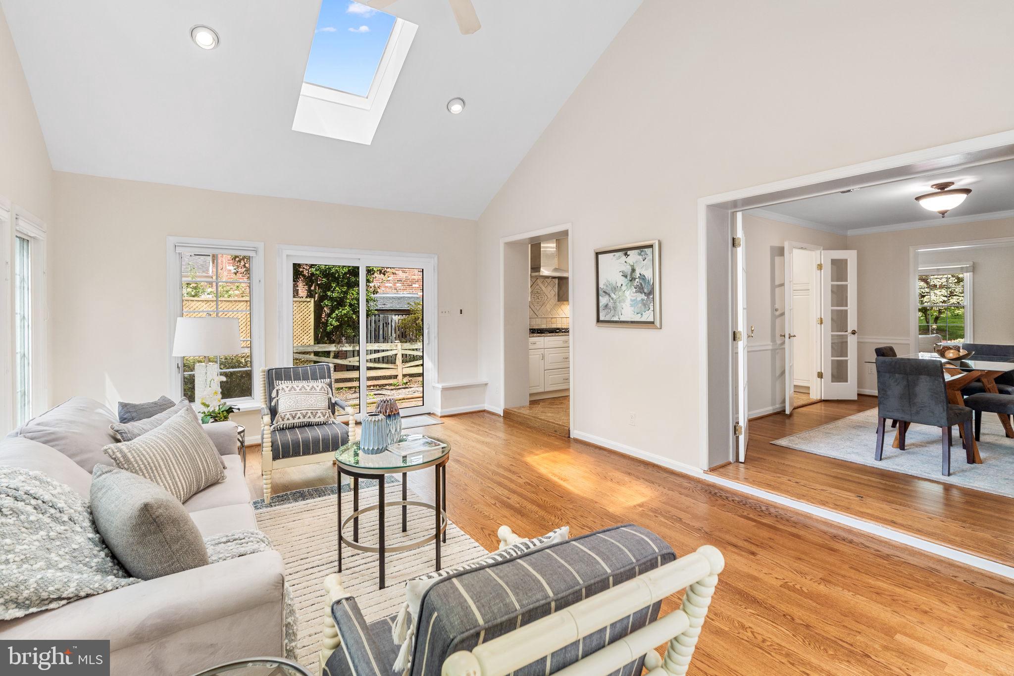 FALLS HILL - Residential