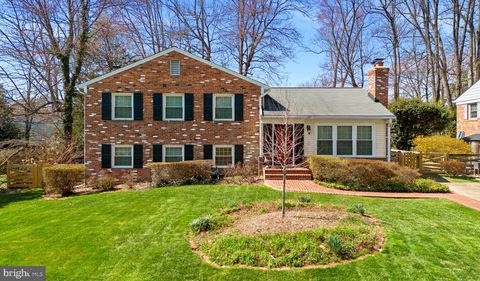 2418 LANCASTER COURT FALLS CHURCH VA 22043
