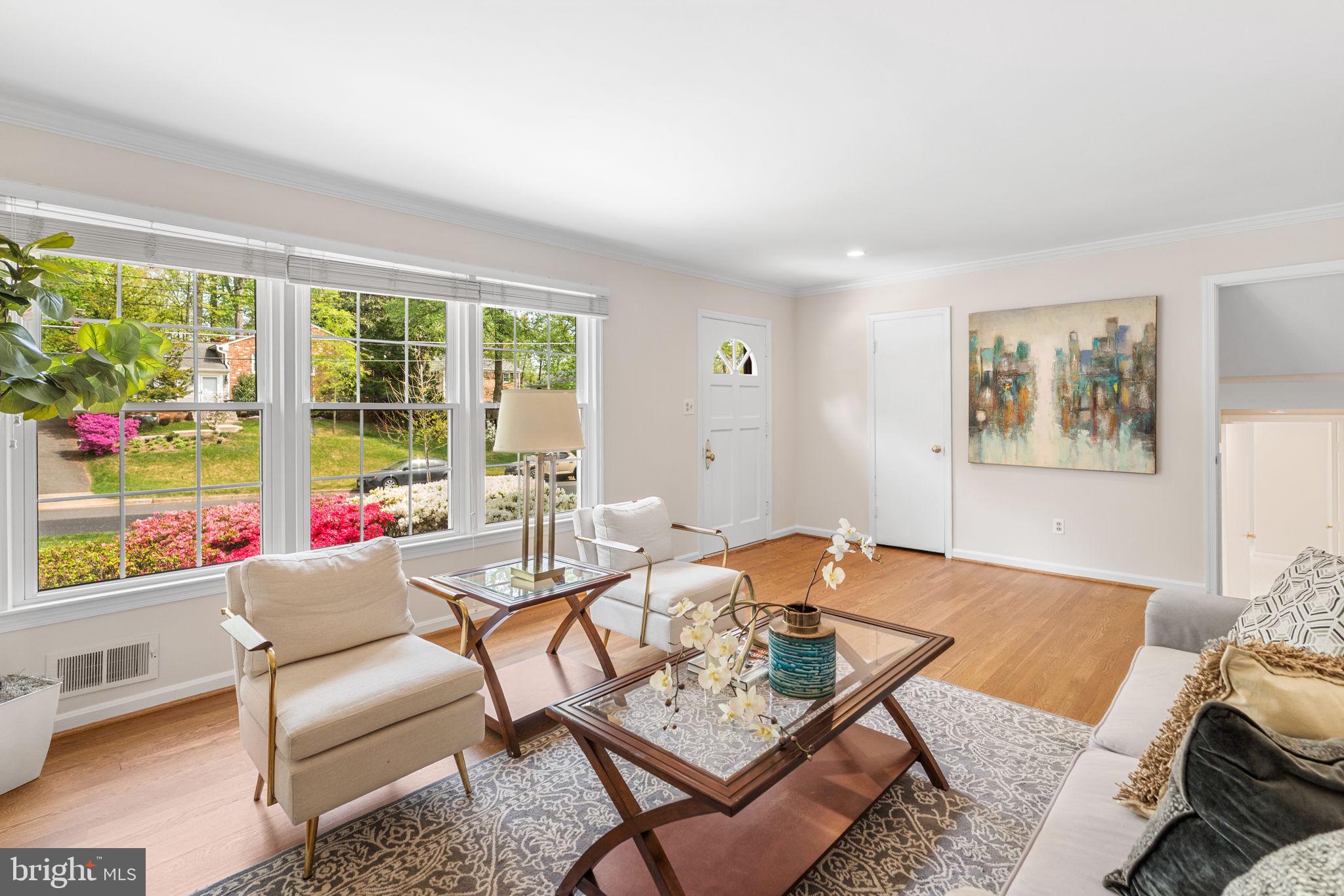 FALLS HILL - Residential