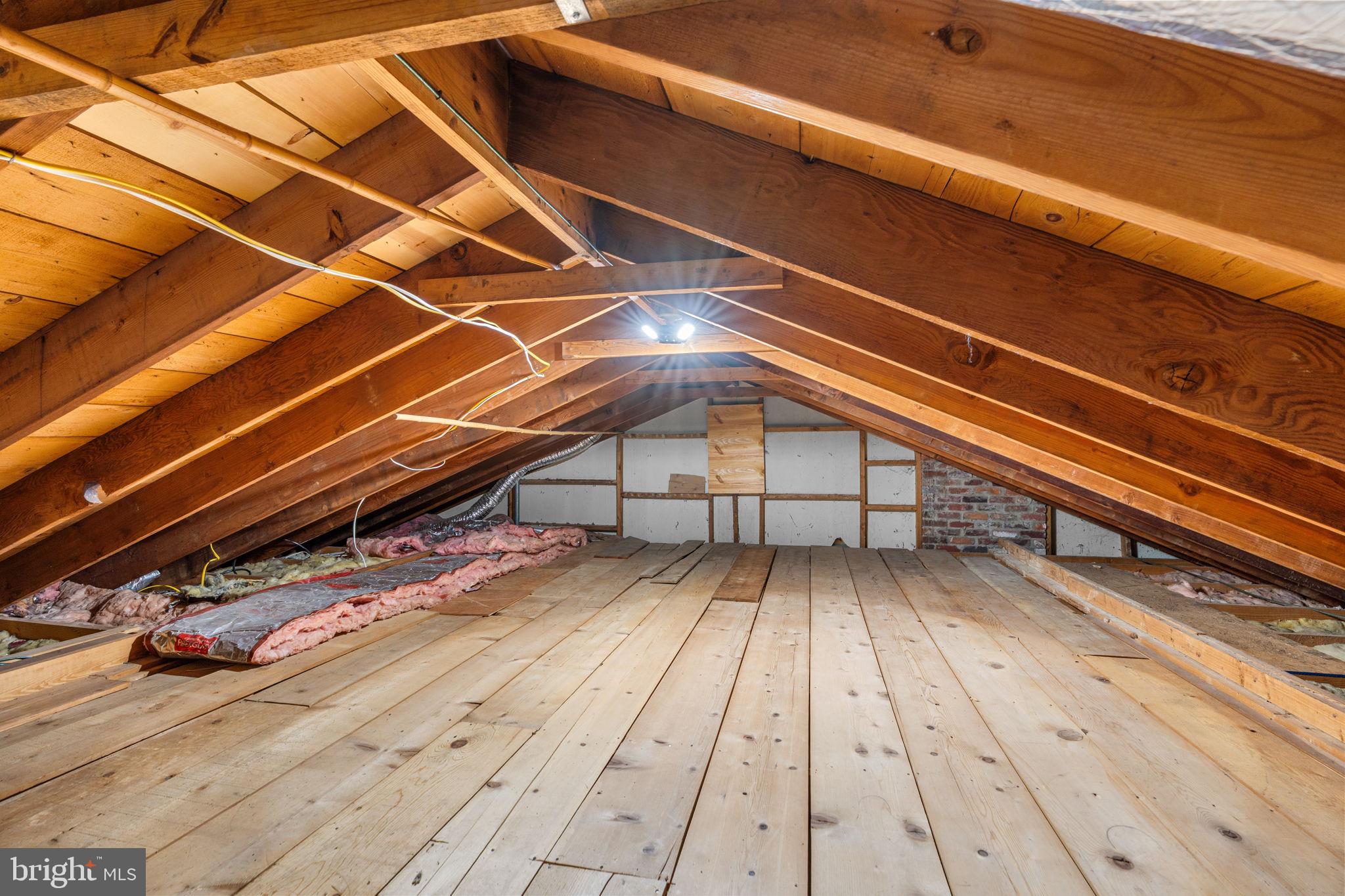 FALLS HILL - Residential