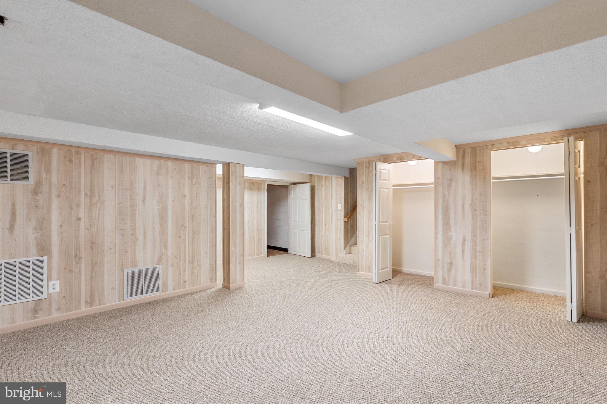 FALLS HILL - Residential