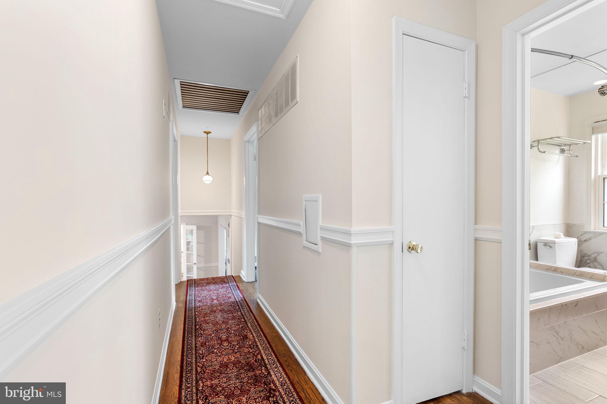 FALLS HILL - Residential