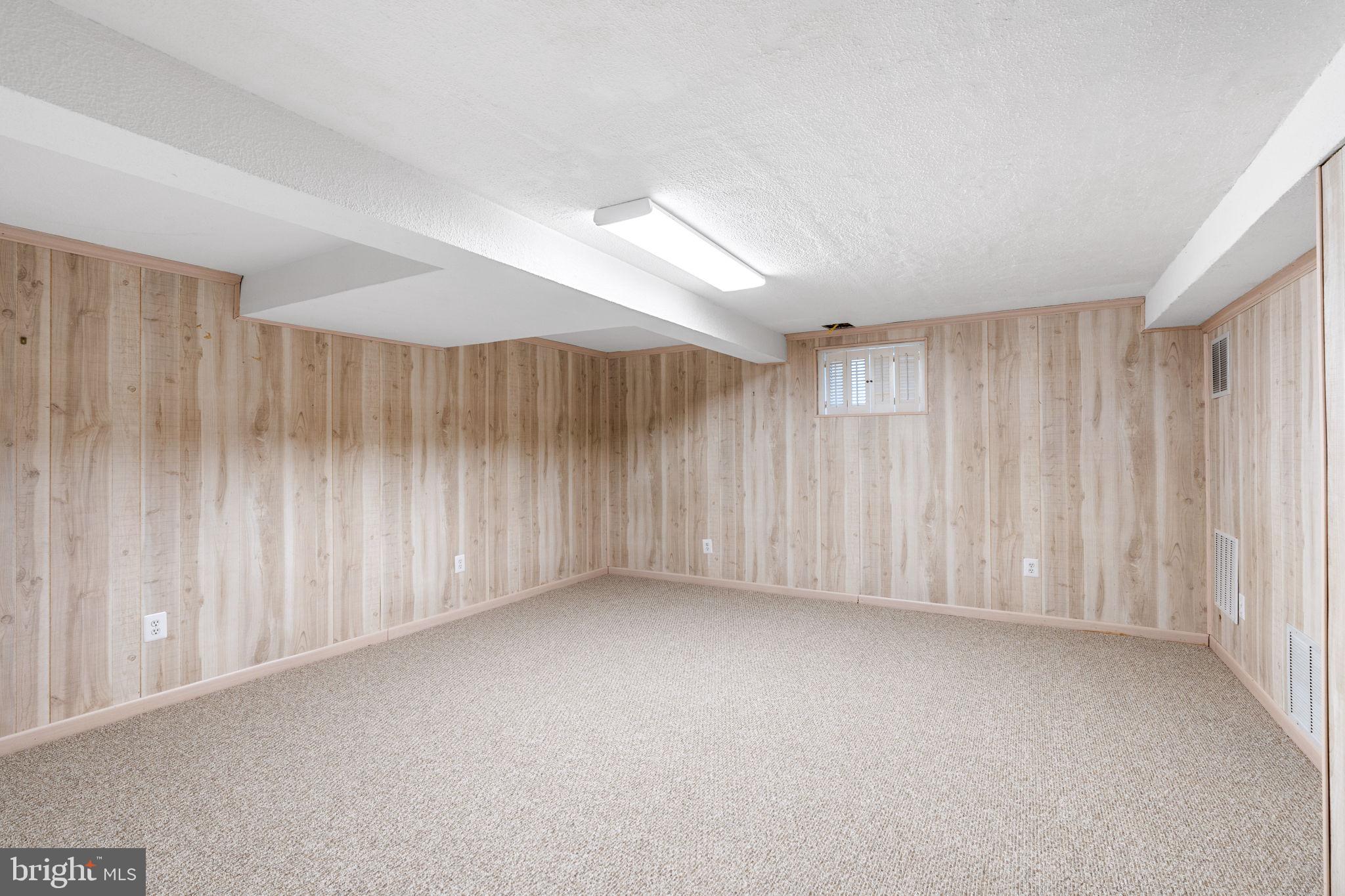 FALLS HILL - Residential