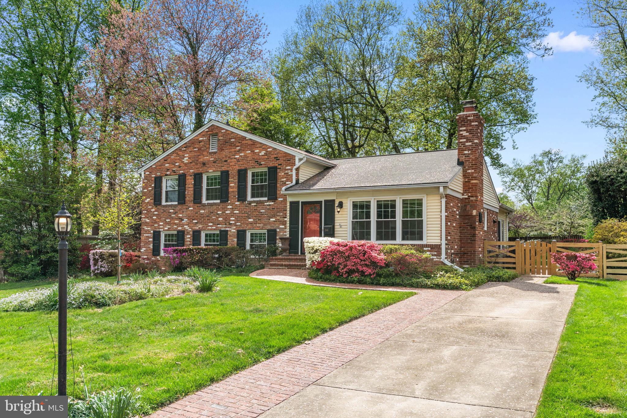 FALLS HILL - Residential