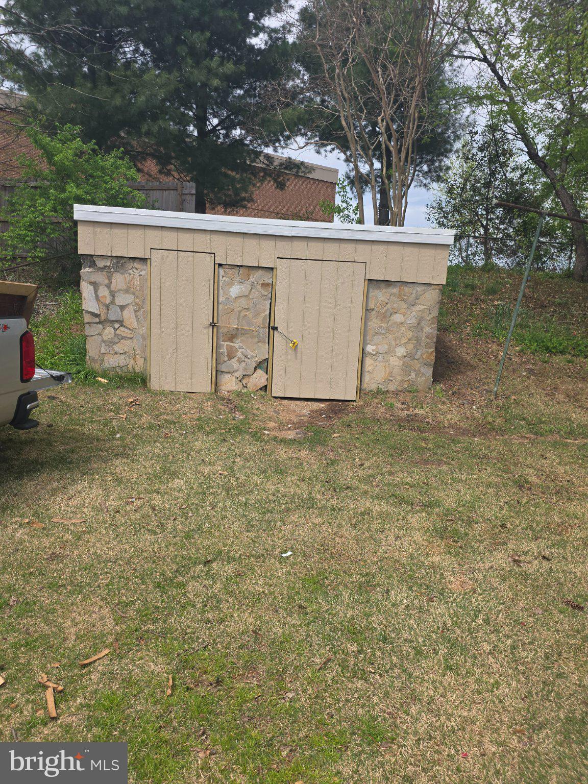 GLENMORE - Residential