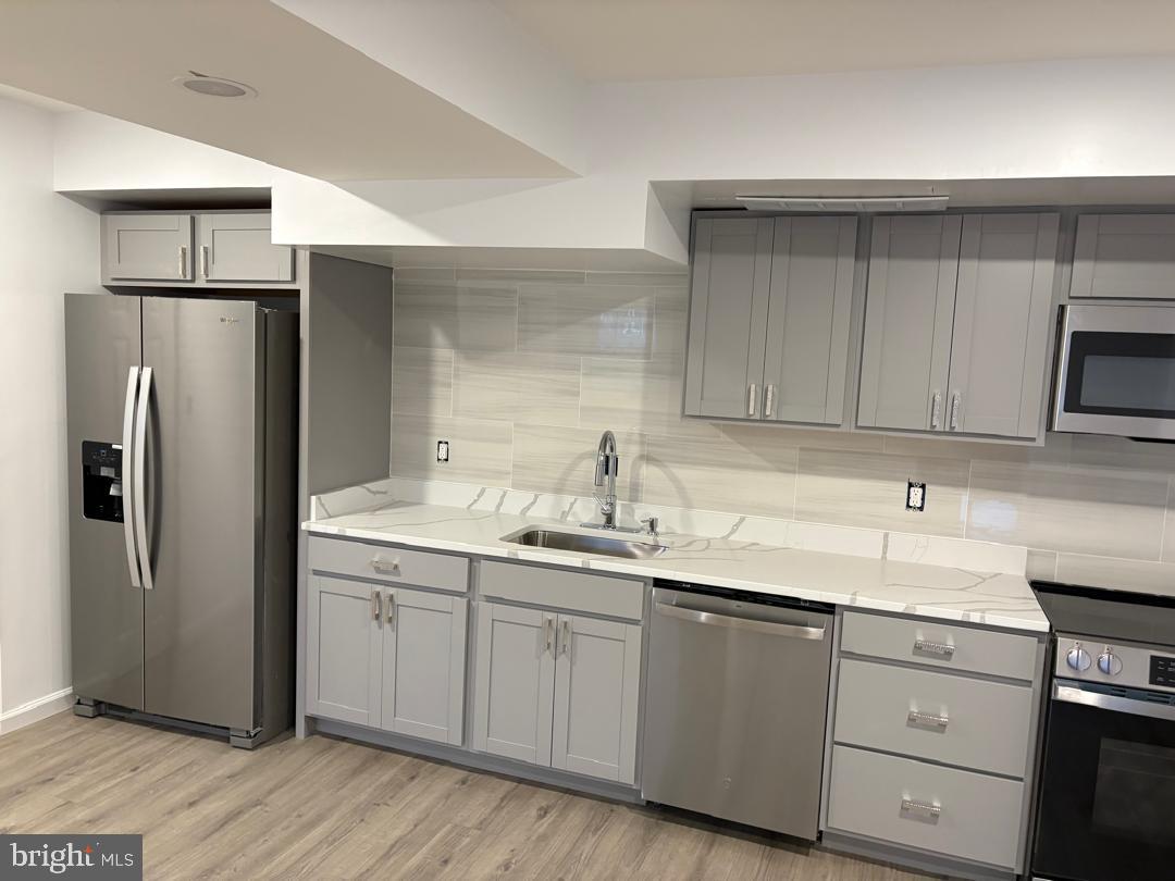 2016 GATEWOOD PLACE