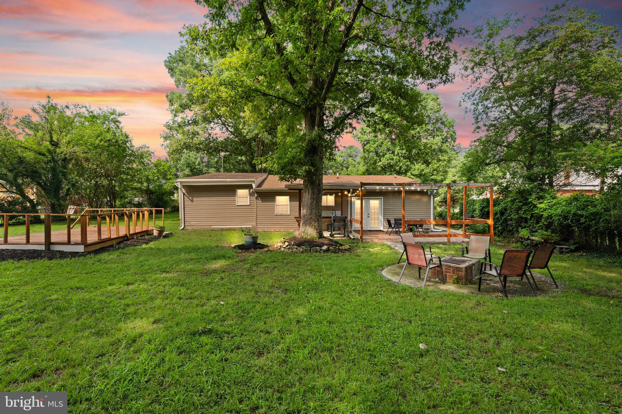 9106 BALLARD LANE