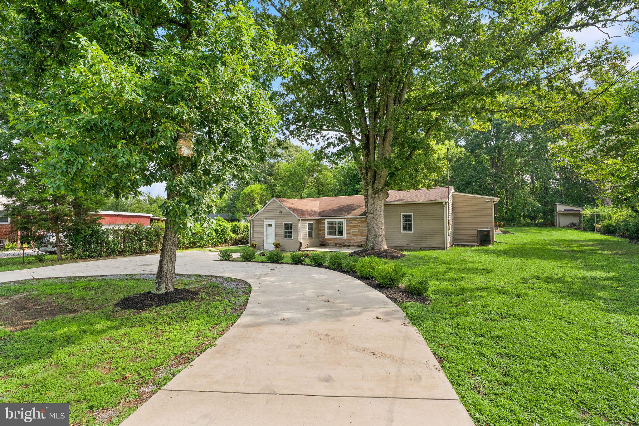 9106 BALLARD LANE