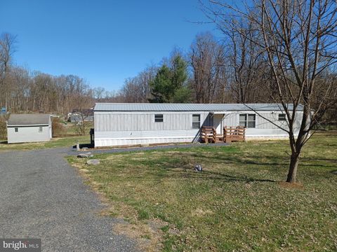 Mobile Home For Sale - 740 Emerson Drive<br/> Berkeley County, FALLING WATERS, WV 25419