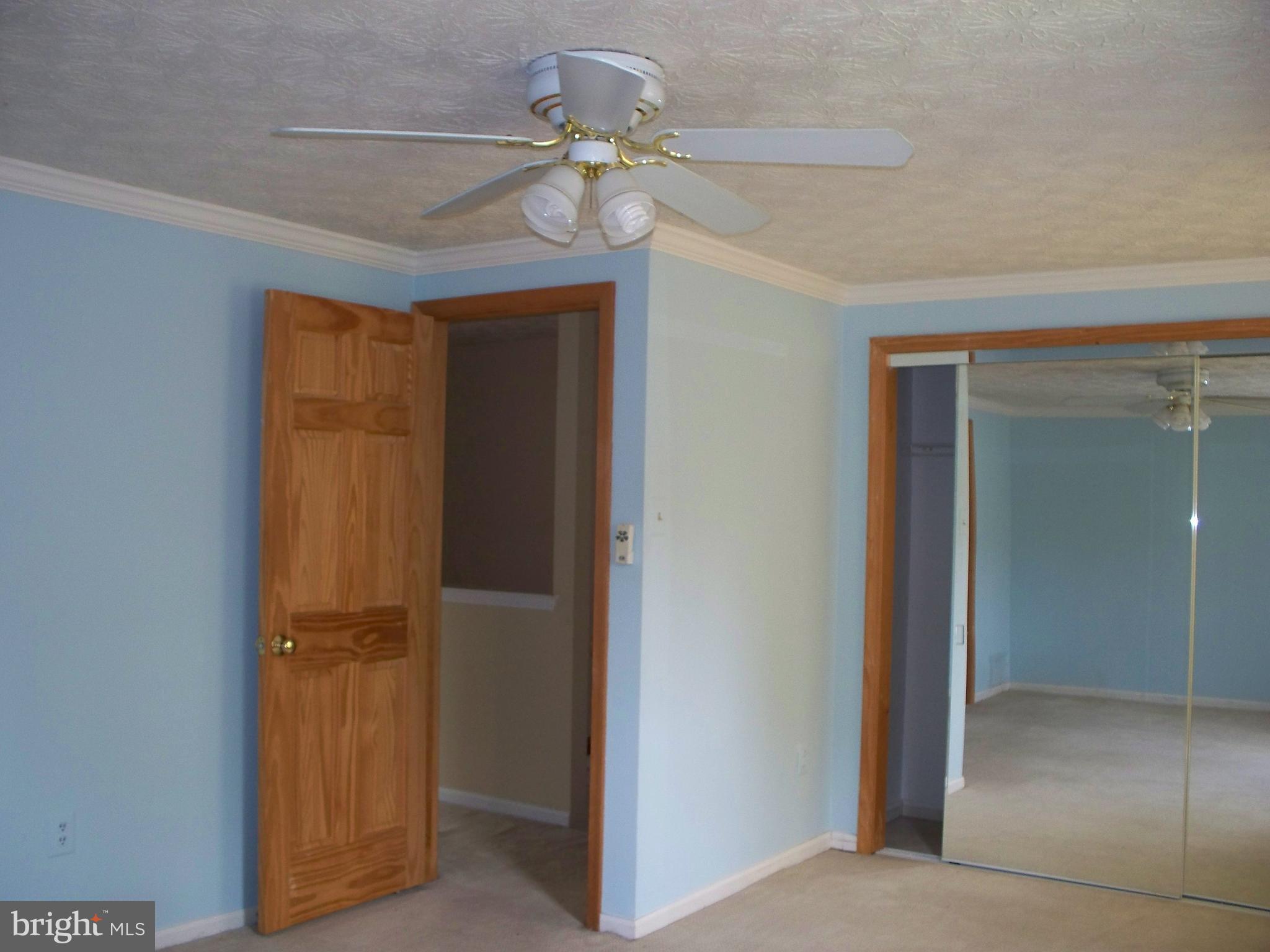 ULMSTEAD GARDENS - Residential Lease