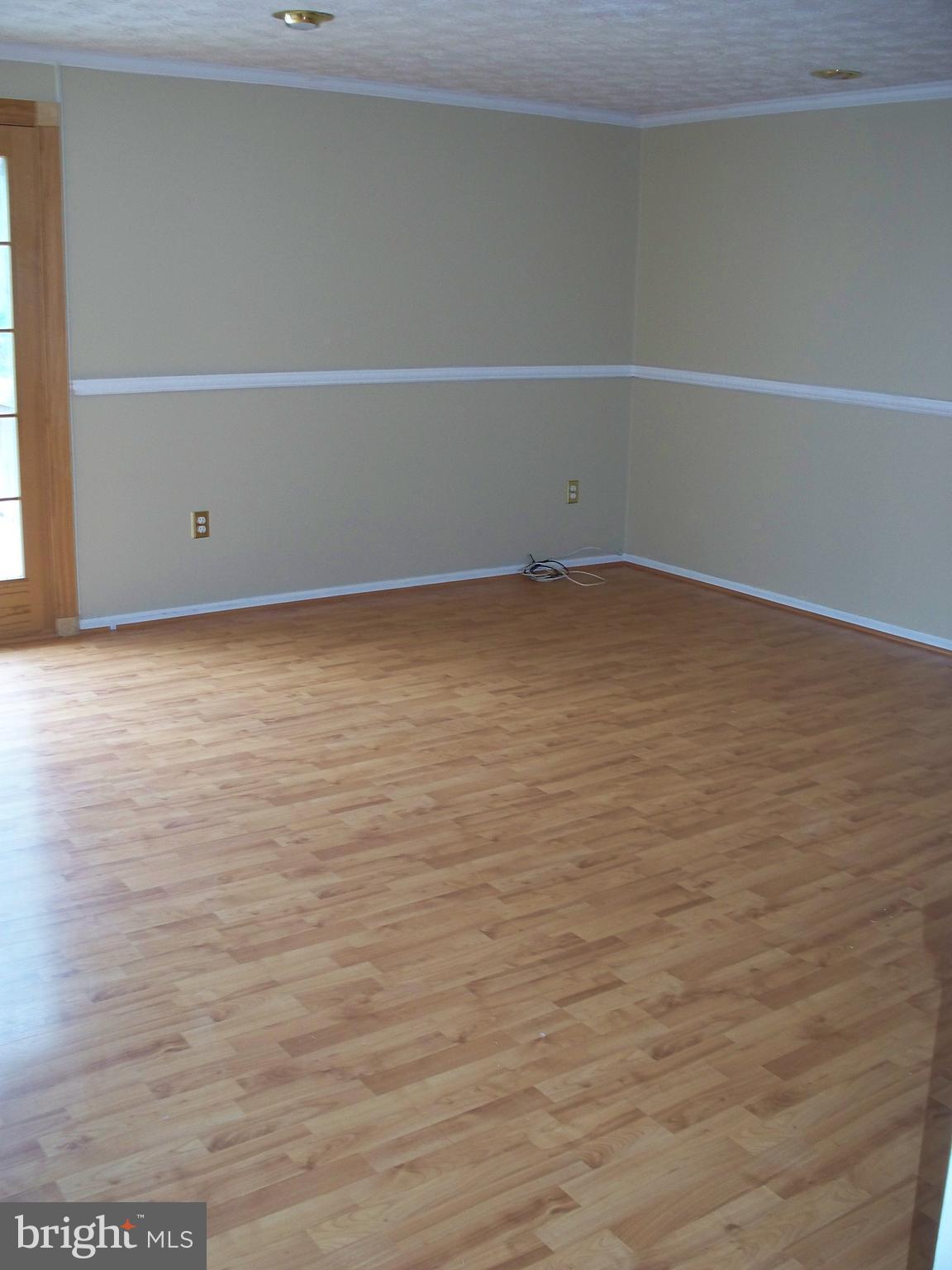 ULMSTEAD GARDENS - Residential Lease