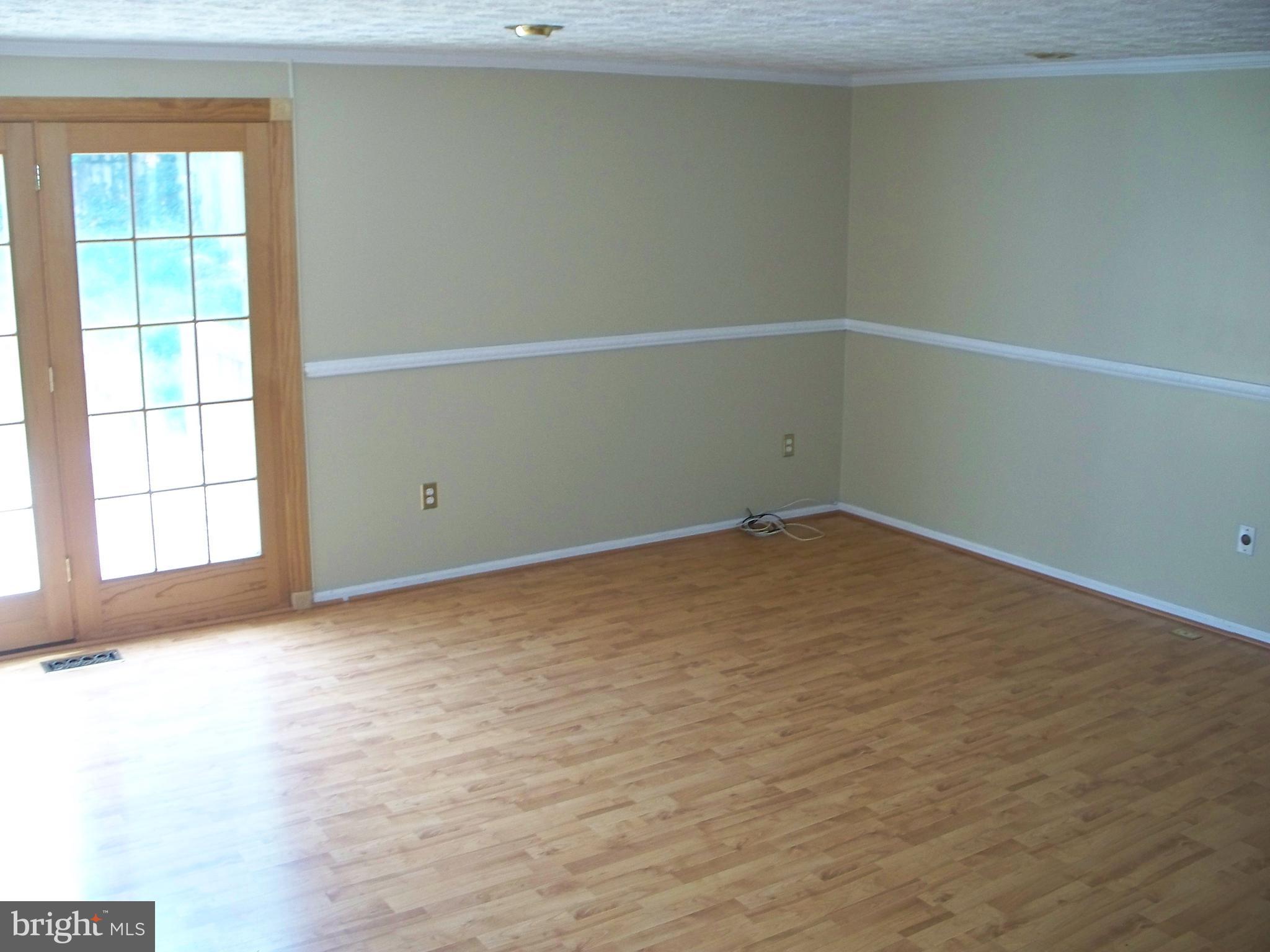 ULMSTEAD GARDENS - Residential Lease